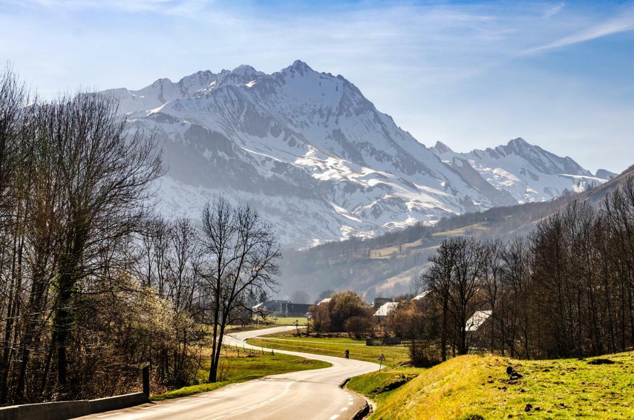 Pyrenees Cycling Lodge Saint-Savin  Exterior foto