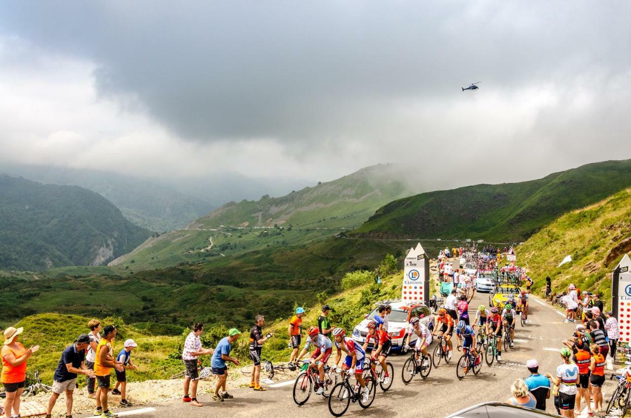 Pyrenees Cycling Lodge Saint-Savin  Exterior foto